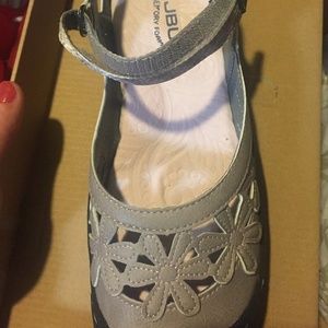 NWT JBU Memory Foam Sandals w's sz 8